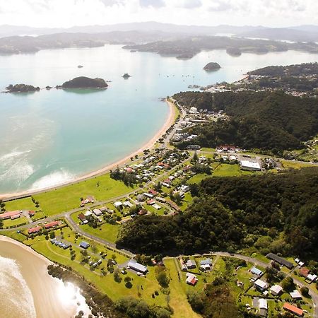 Waitangi Beach House Экстерьер фото
