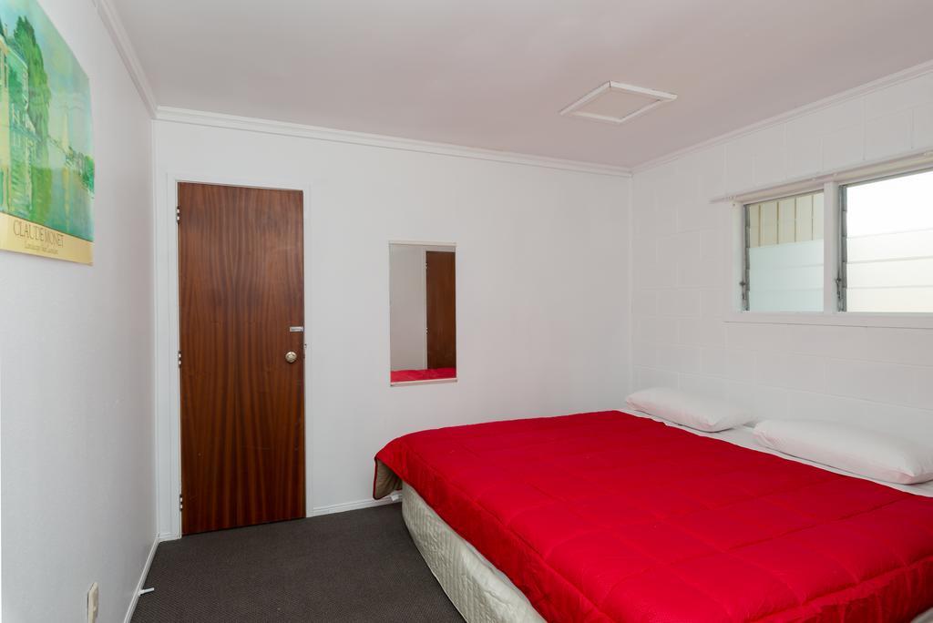 Waitangi Beach House Экстерьер фото