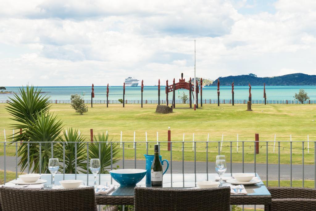 Waitangi Beach House Номер фото